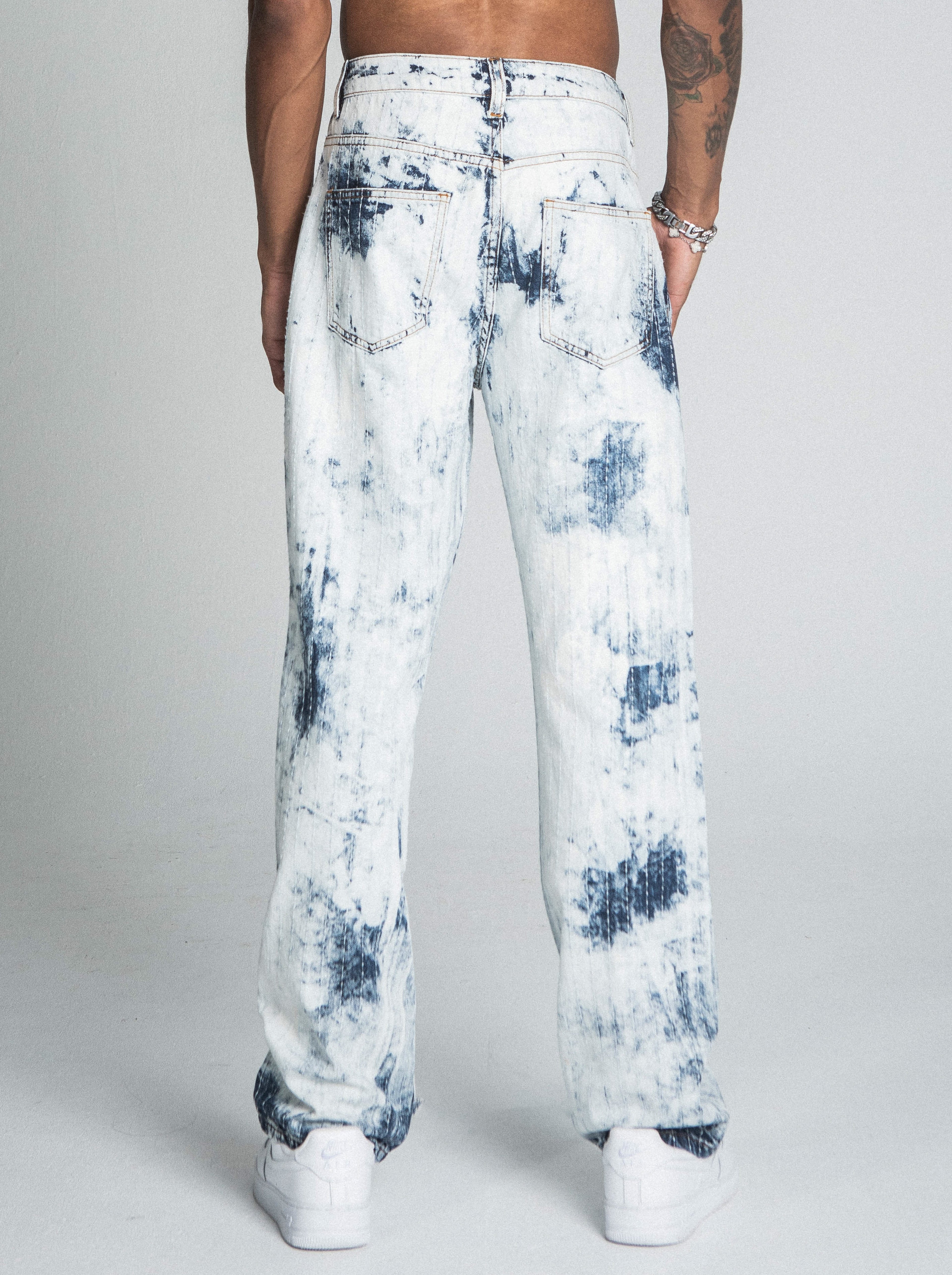 AJ01L-1 DARK BLUE/WHITE TIE DYE THREAD LINE LOOSE JEANS