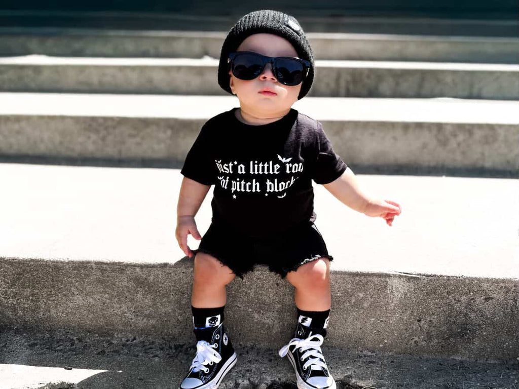 Camiseta negra azabache